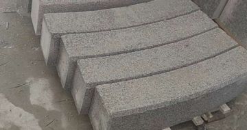 武威芝麻白弧形路牙石