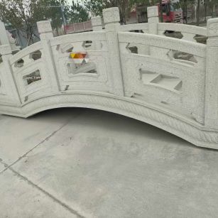 武威芝麻白拱桥，石桥