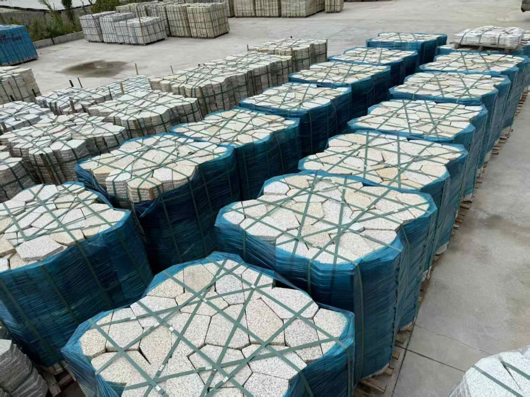 武威黄金麻冰裂纹 碎拼