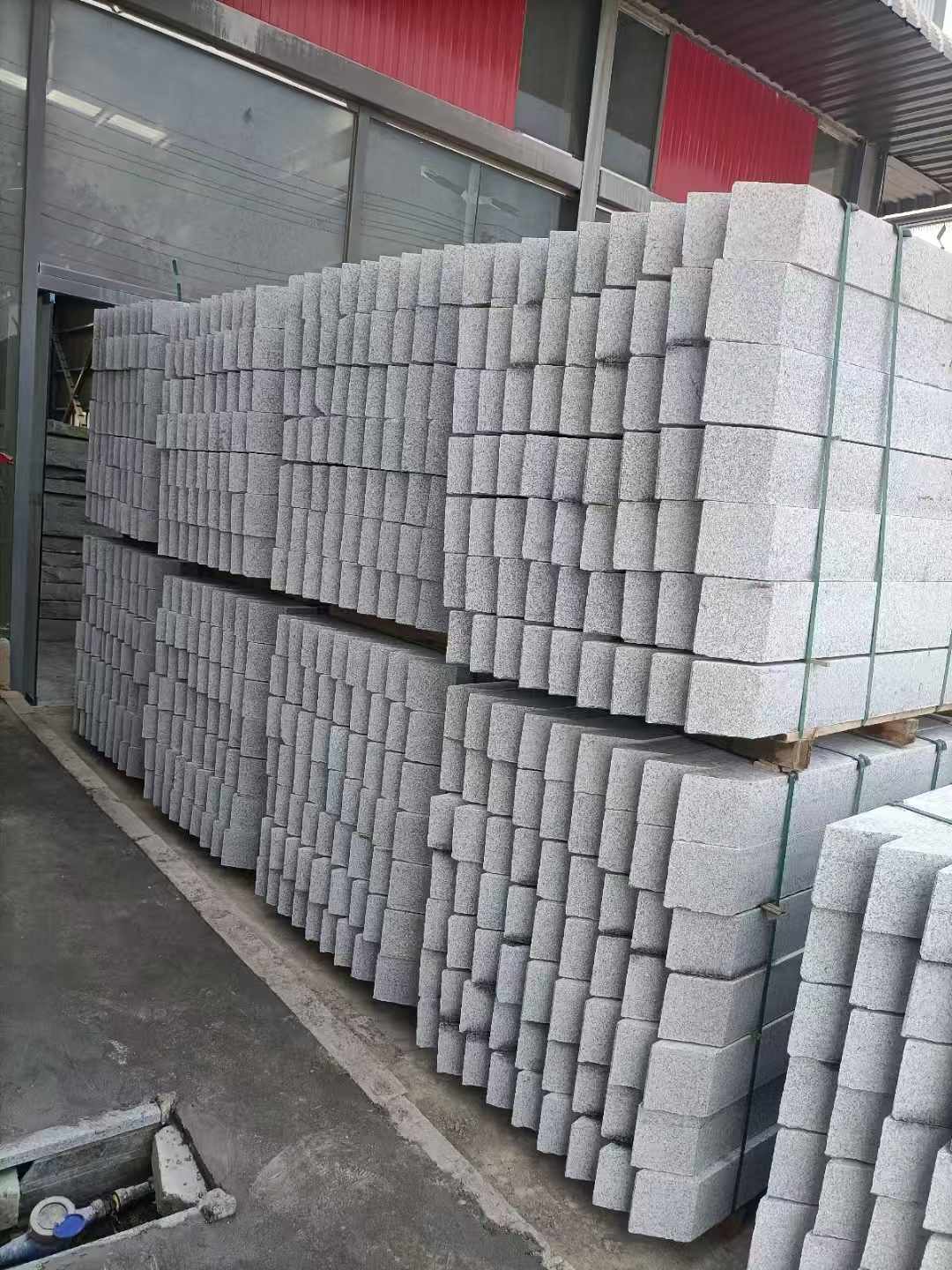 武威芝麻白树围石 树池