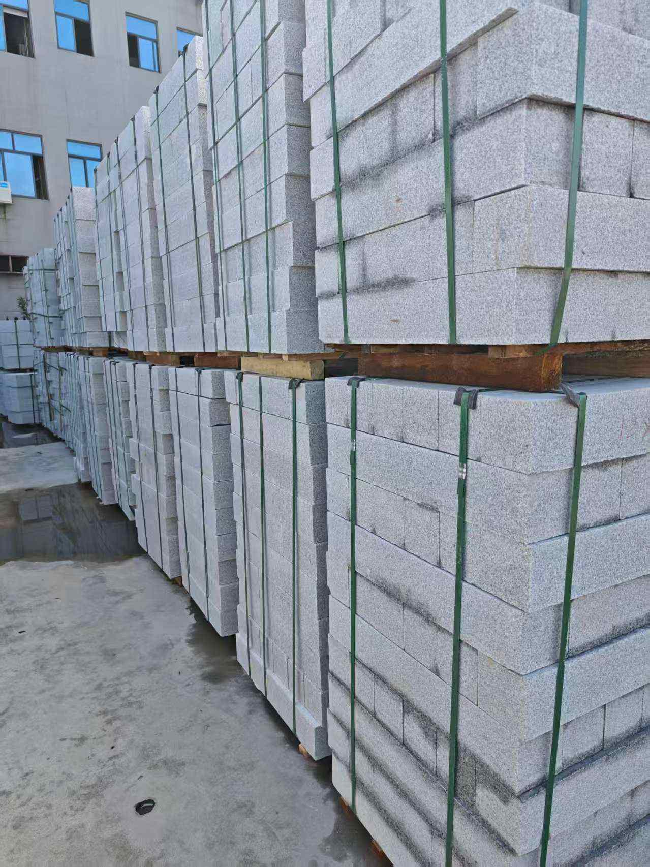 武威芝麻白路牙石，路侧石